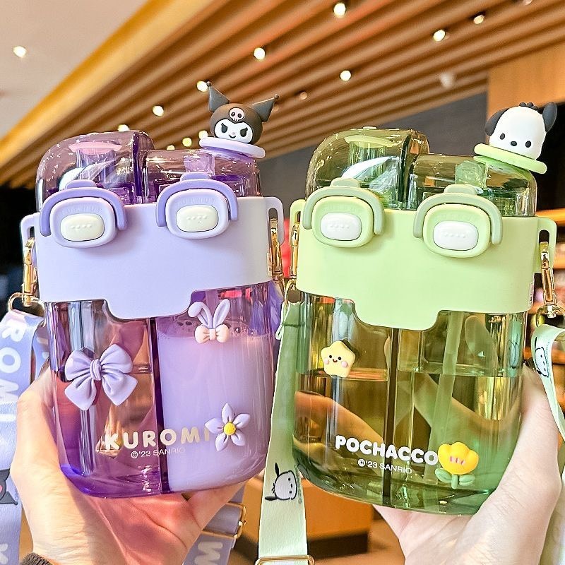 Sanrio Kuromi 2 -compartment water bottle with convenient class with straws for children to drink summer water gives sticker