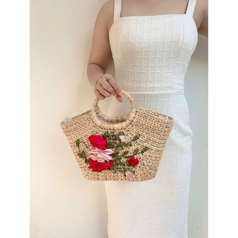 vn-11134207-7ras8-m1sj2m5yyh8fd4