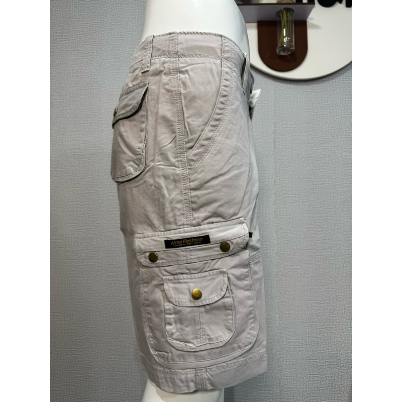 N&N Premium Pocket Khaki Shorts, many pockets, loose knee-length form