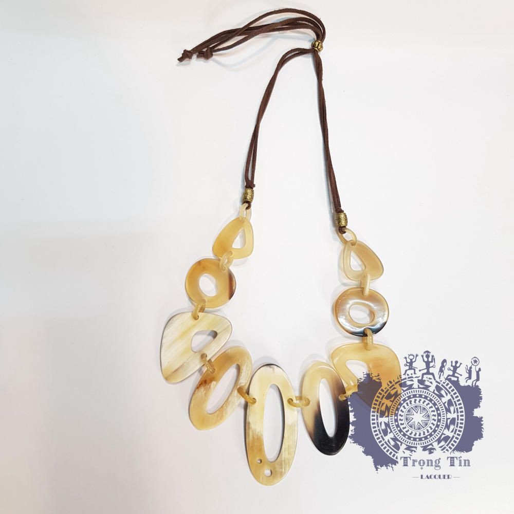 Vòng Thủ Công Mỹ Nghệ Sơn Mài Khung Sừng Trâu VCSM 56