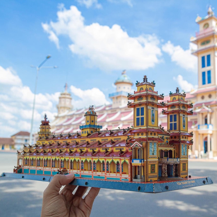 [Attached with gifts] Self -assembling architectural models with high -end paper - Tayta