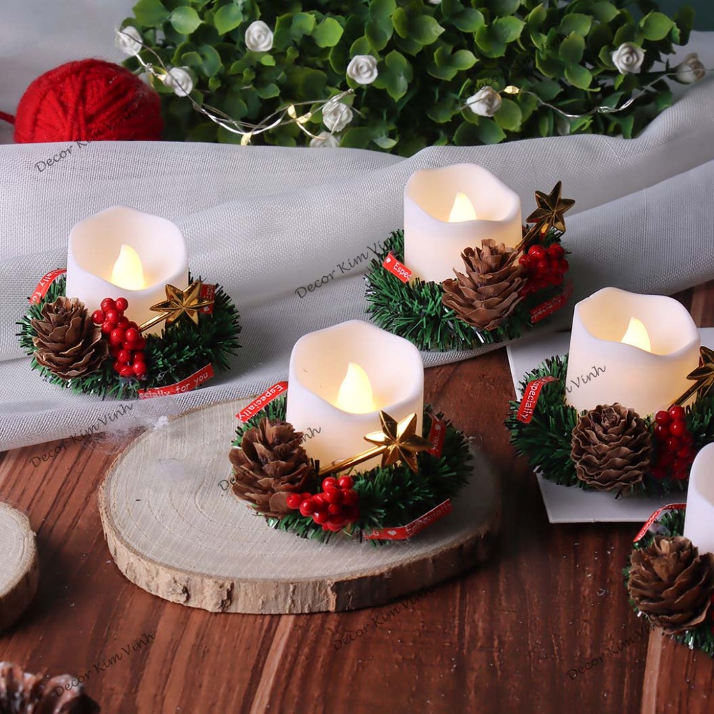 Electronic Christmas Candle Battery-powered Pine Flower Candle Christmas Decoration